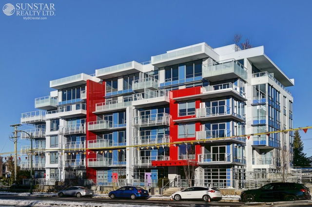 207 - 677 41st Avenue