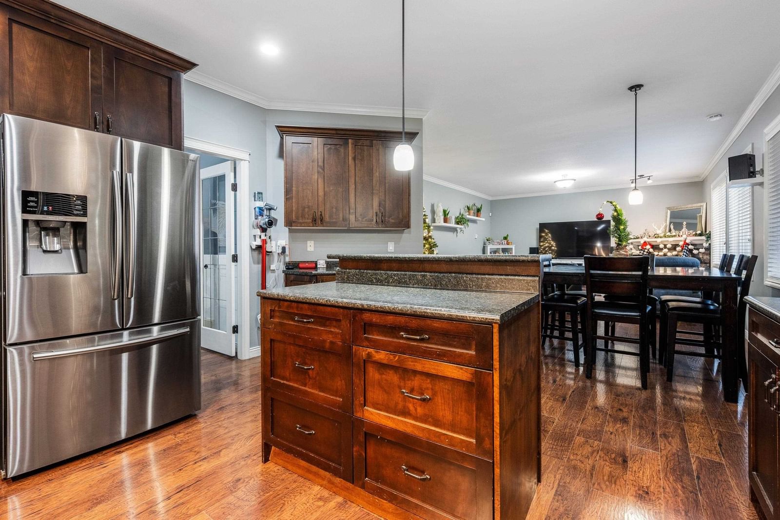 Listing Image 15