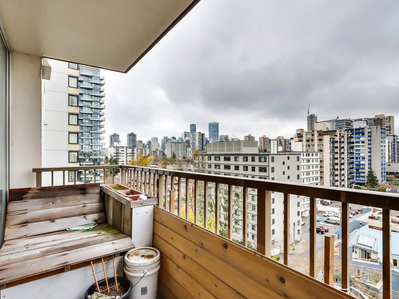 Listing Image 11