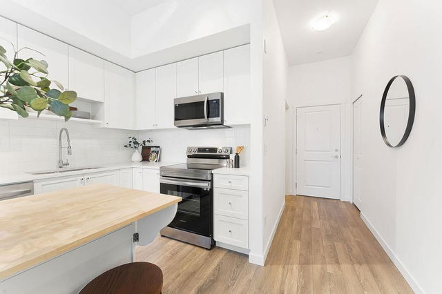 615 - 15858 Fraser Highway
