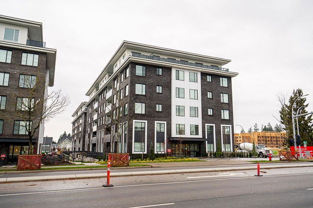 601 - 15848 Fraser Highway