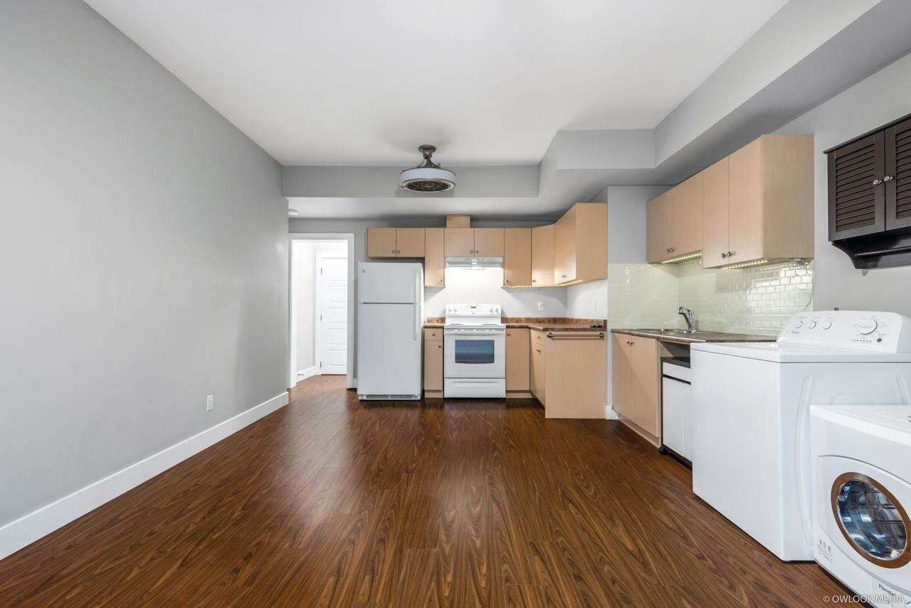 Listing Image 19