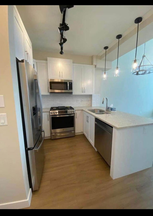 518 - 11077 Ravine Road