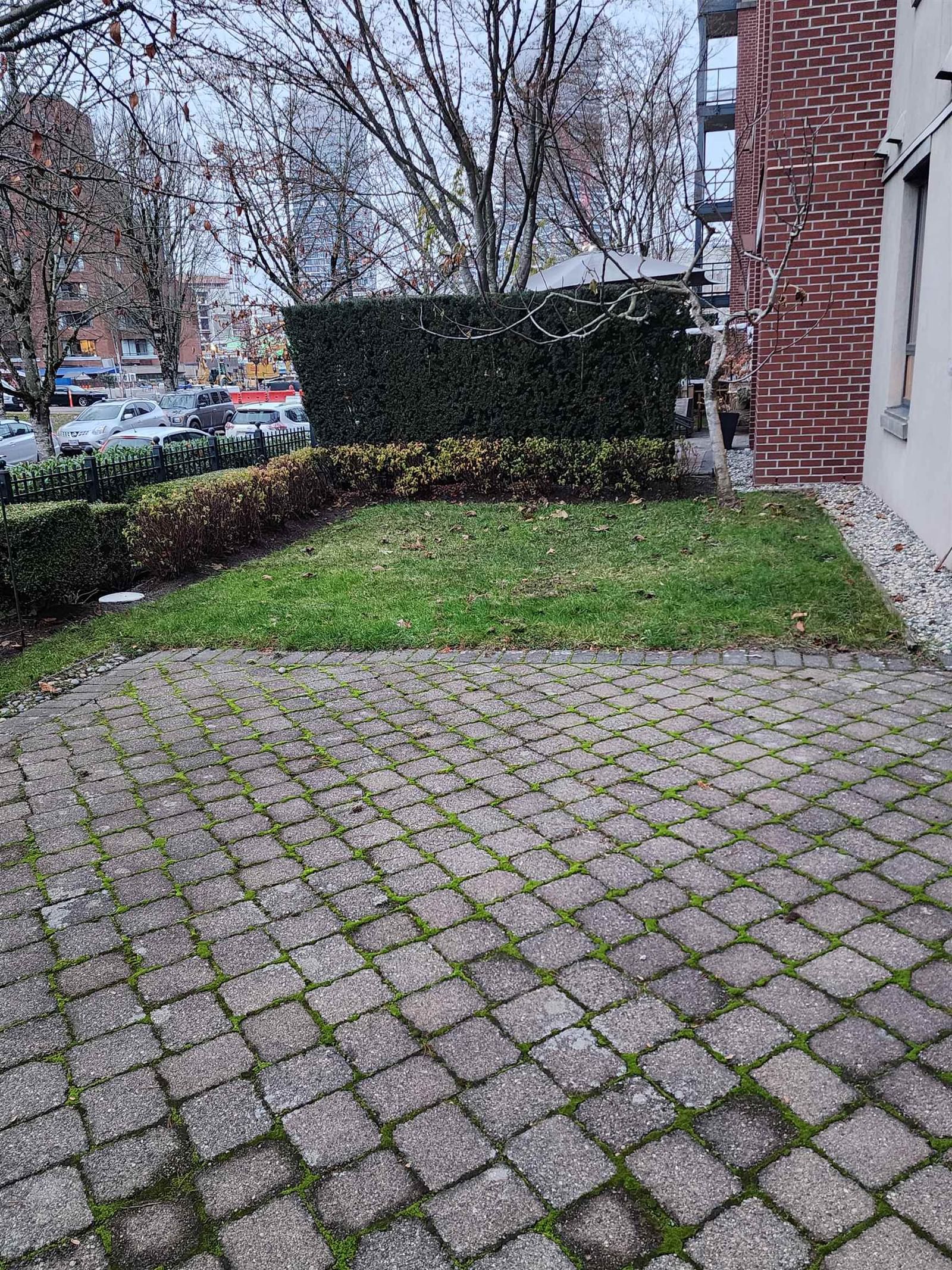 Listing Image 9