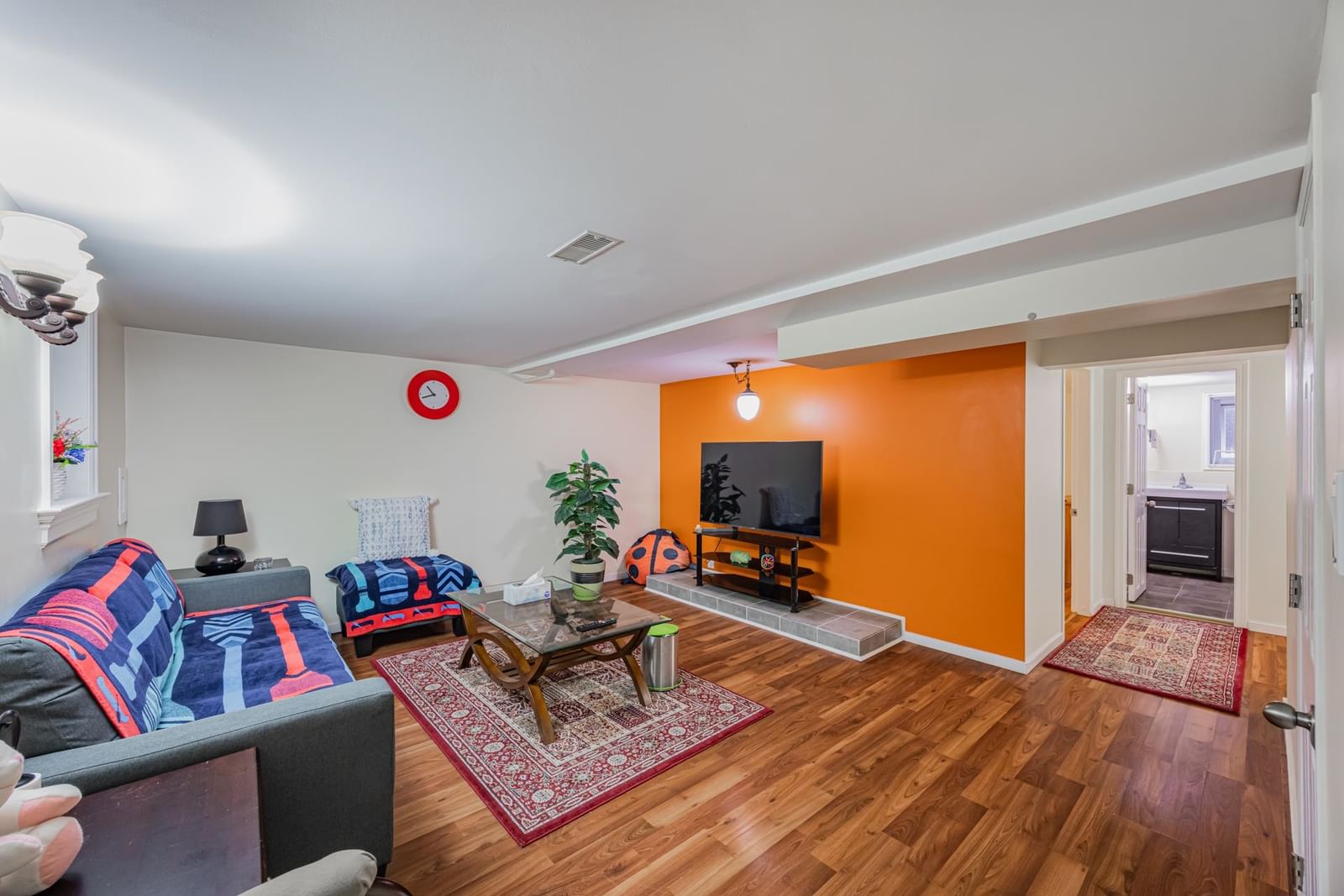 Listing Image 18
