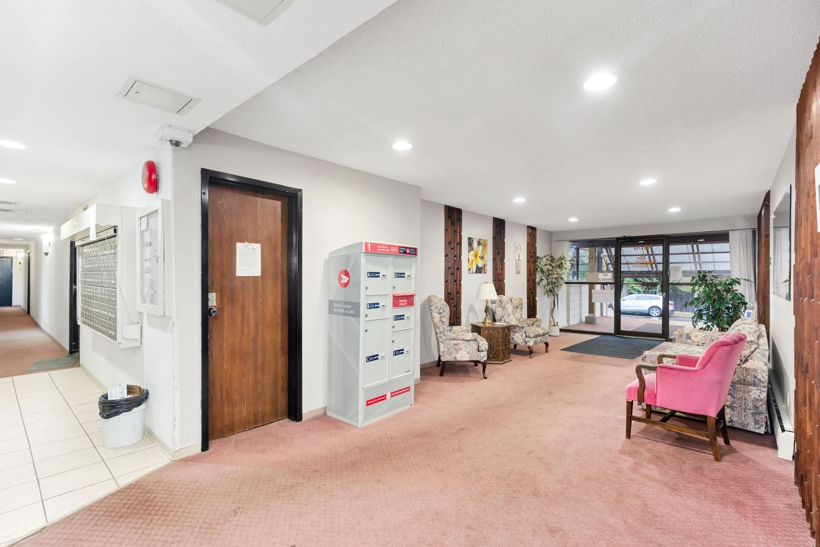 Listing Image 6