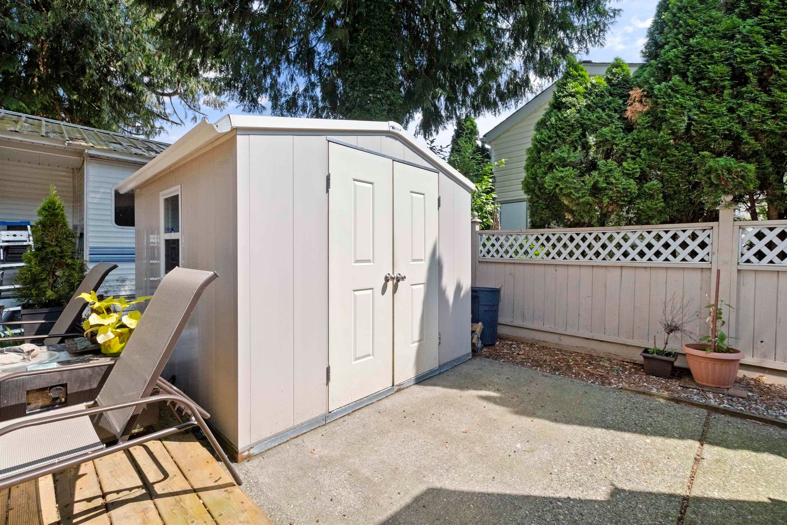 Listing Image 8