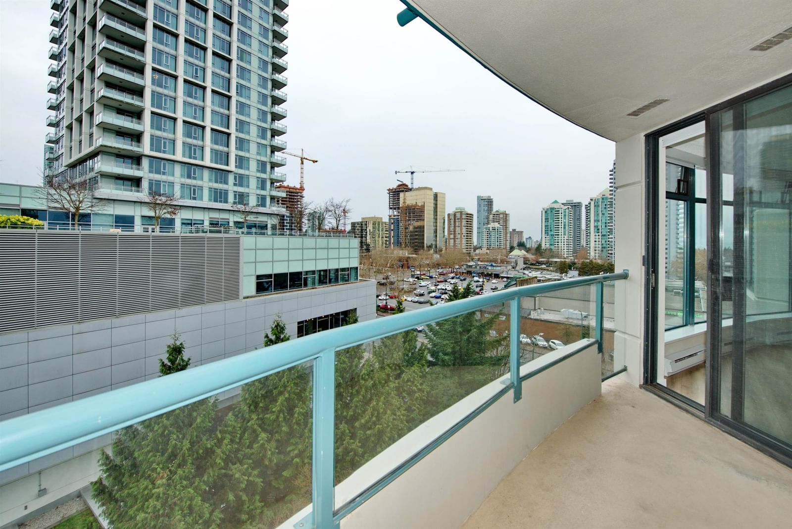 Listing Image 16