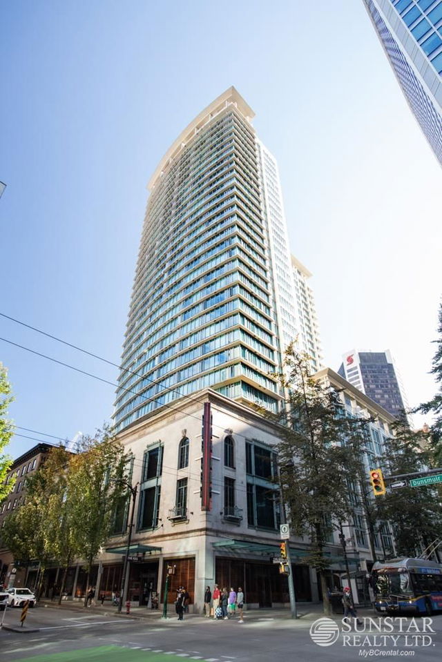625 - 610 Granville Street