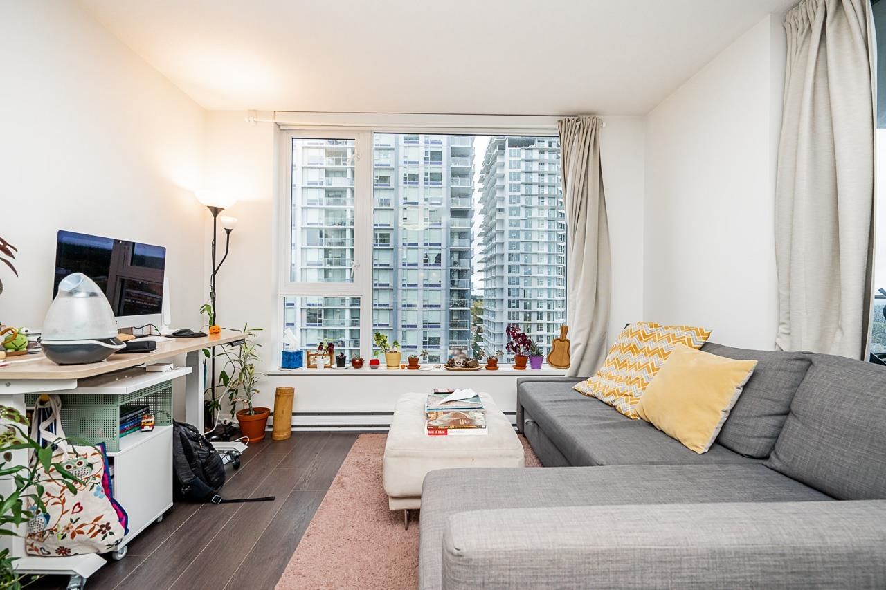 Listing Image 15