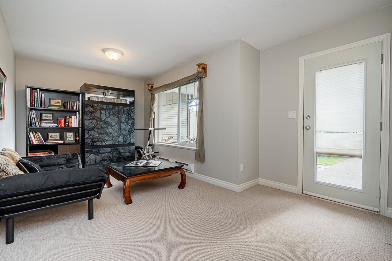 Listing Image 16
