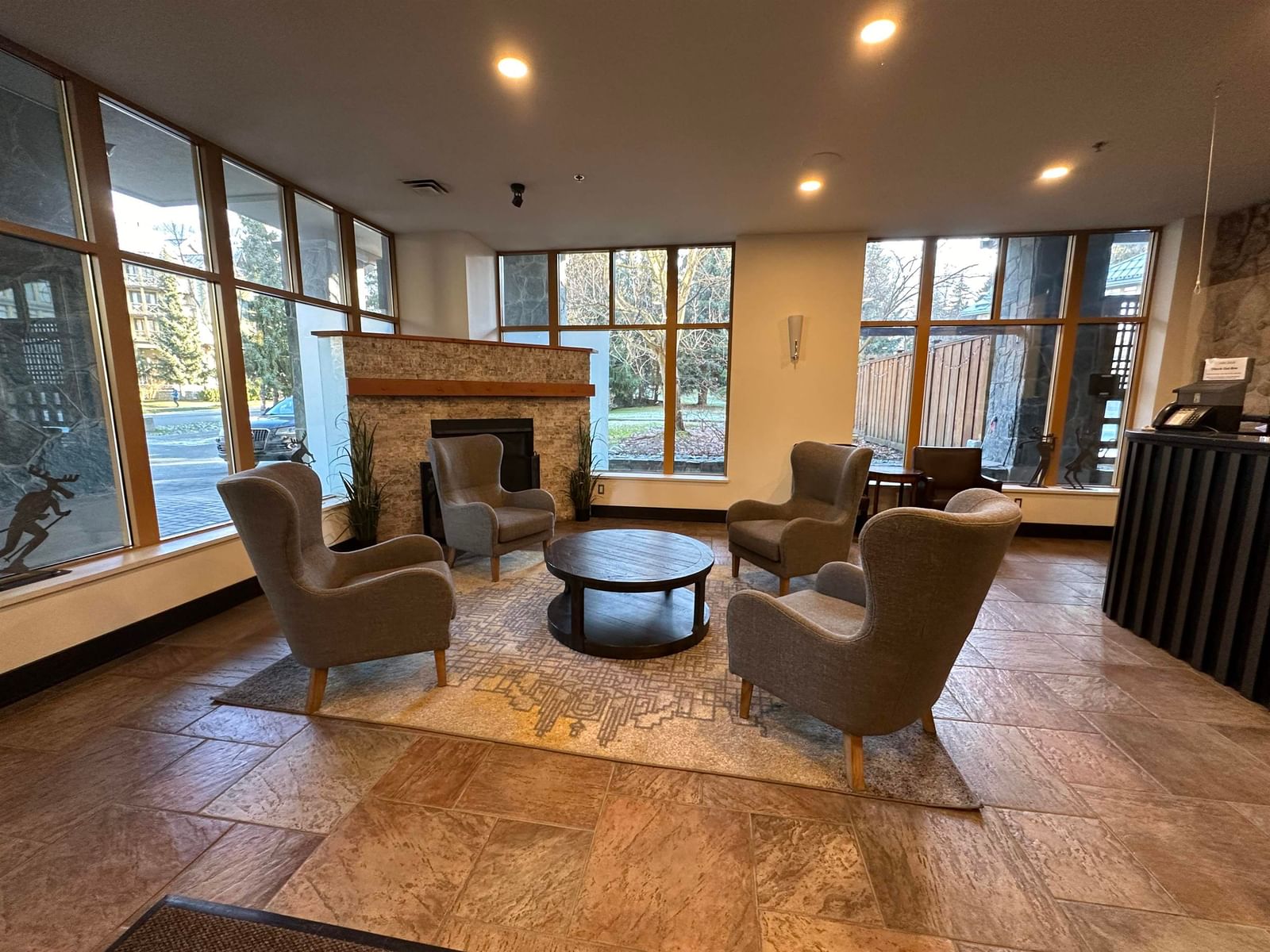Listing Image 8