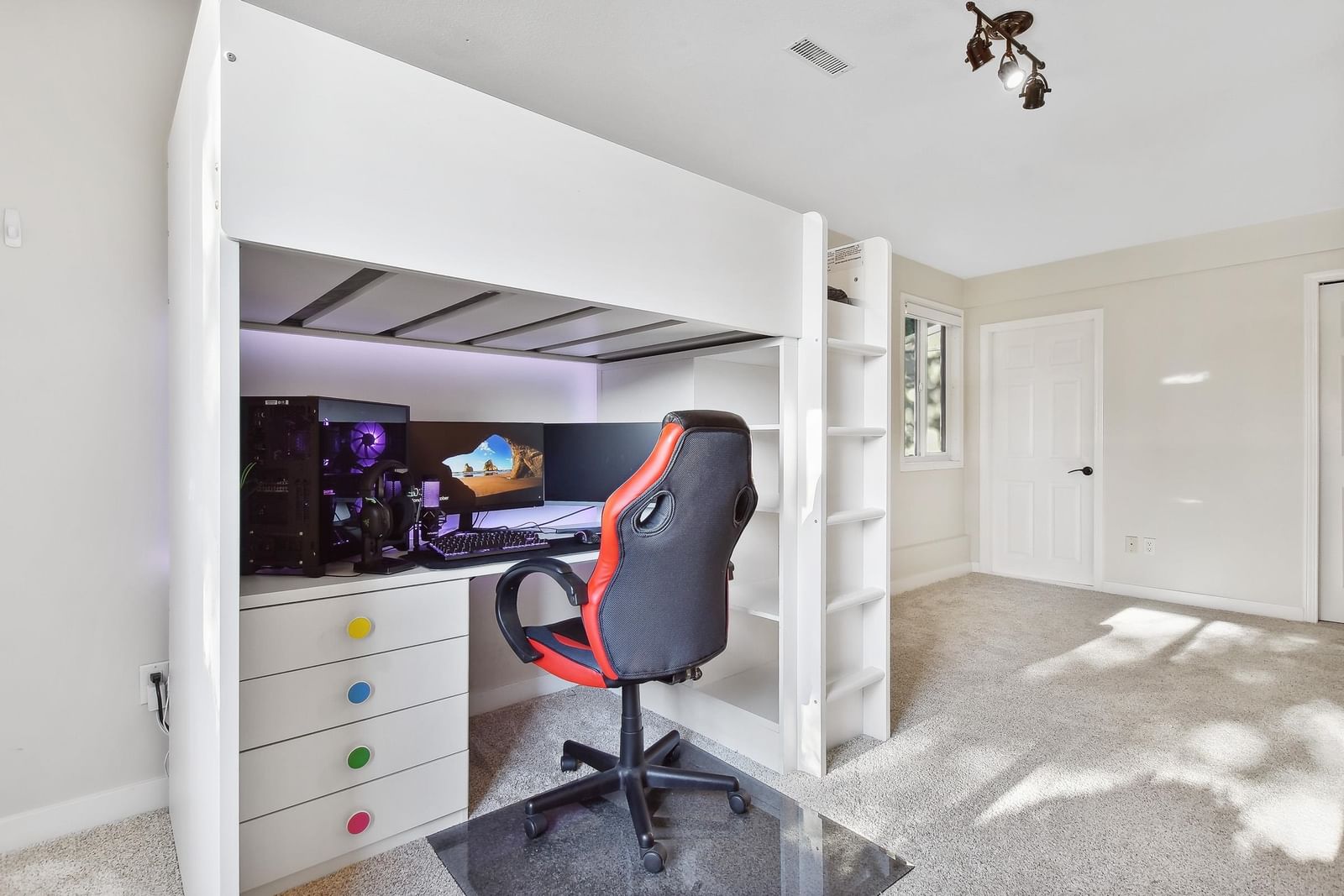 Listing Image 22