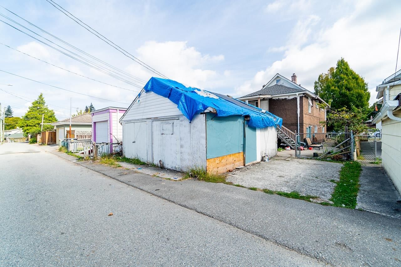 Listing Image 19