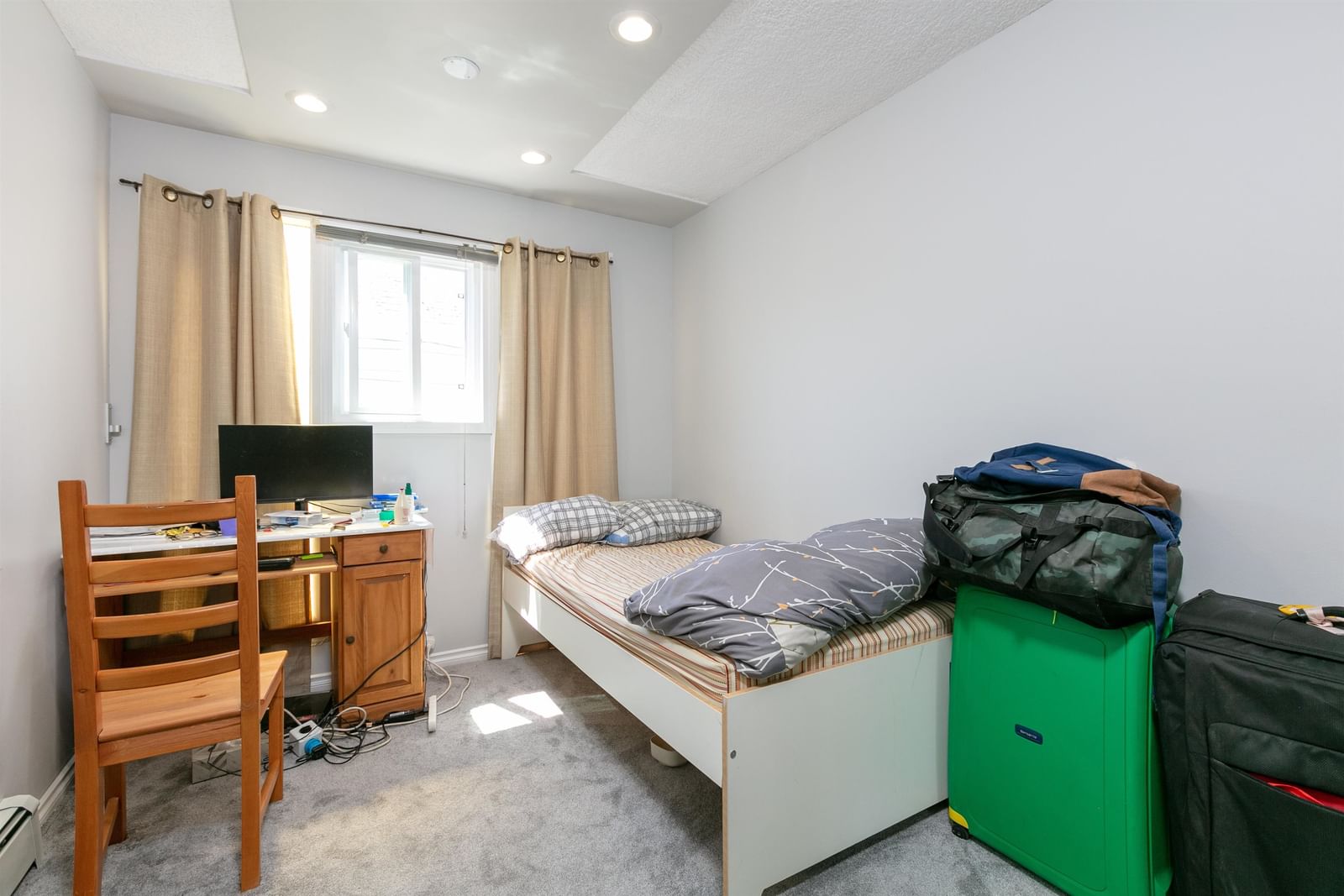 Listing Image 16