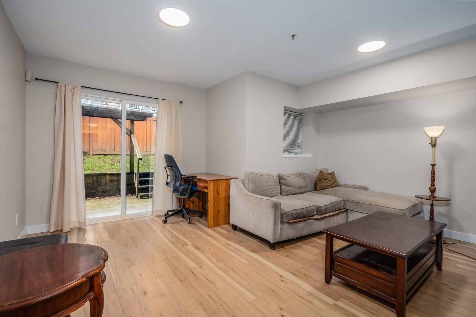 Listing Image 19