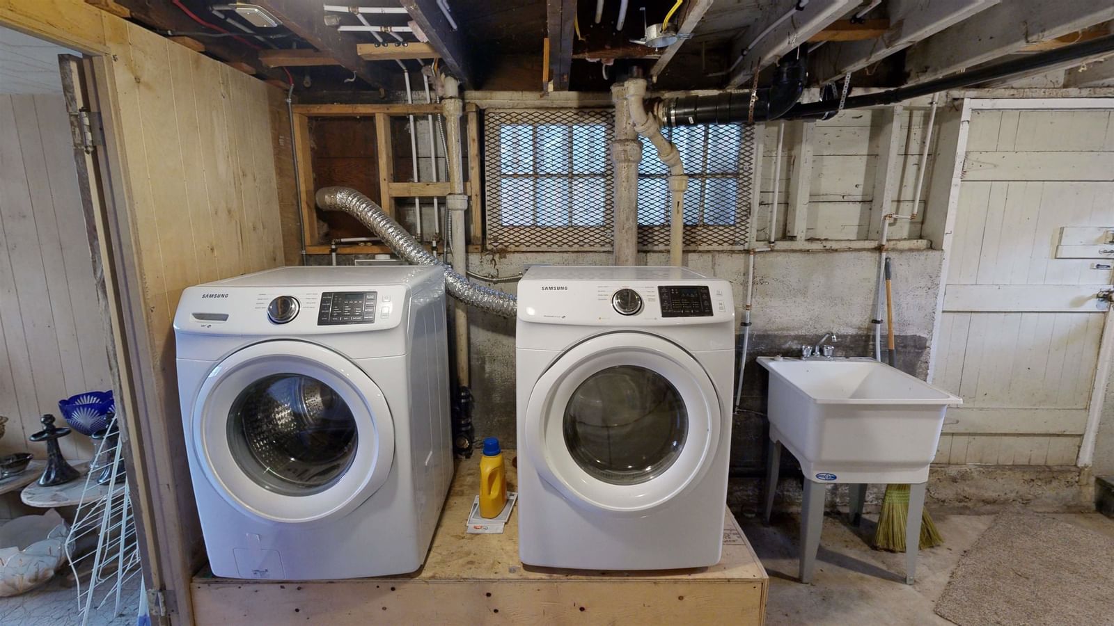Listing Image 14