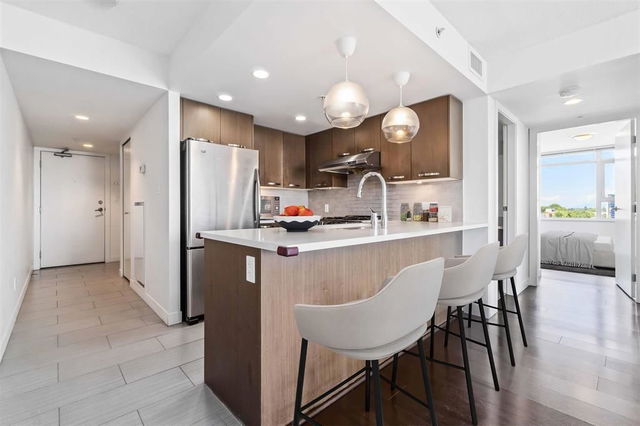 1107 - 6888 Cooney Road