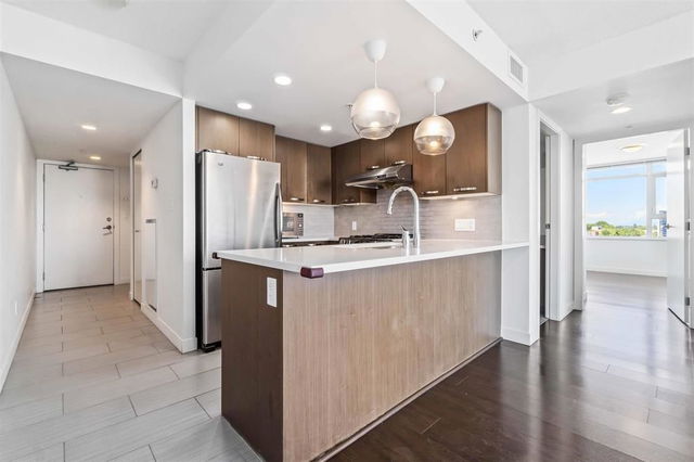1107 - 6888 Cooney Road