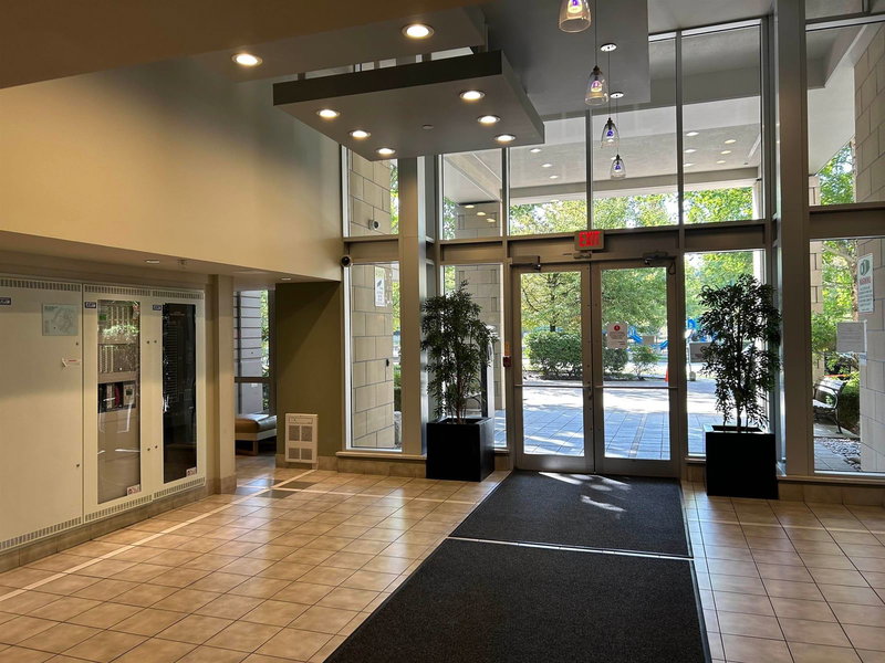 21F - 3663 Crowley Drive, Vancouver, V5R 6H4 | Image 3