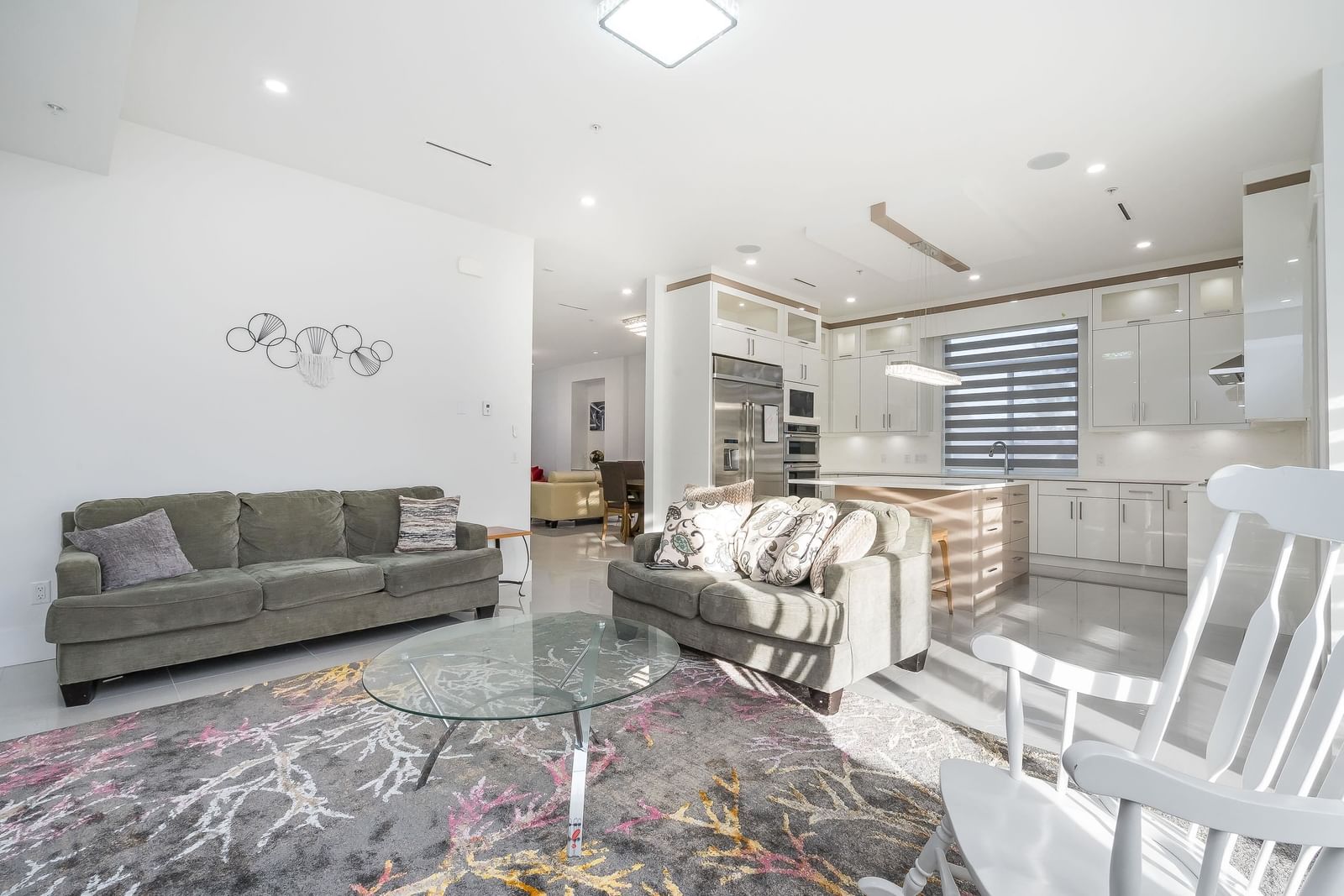 Listing Image 15