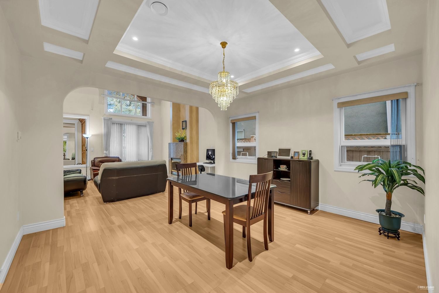Listing Image 12