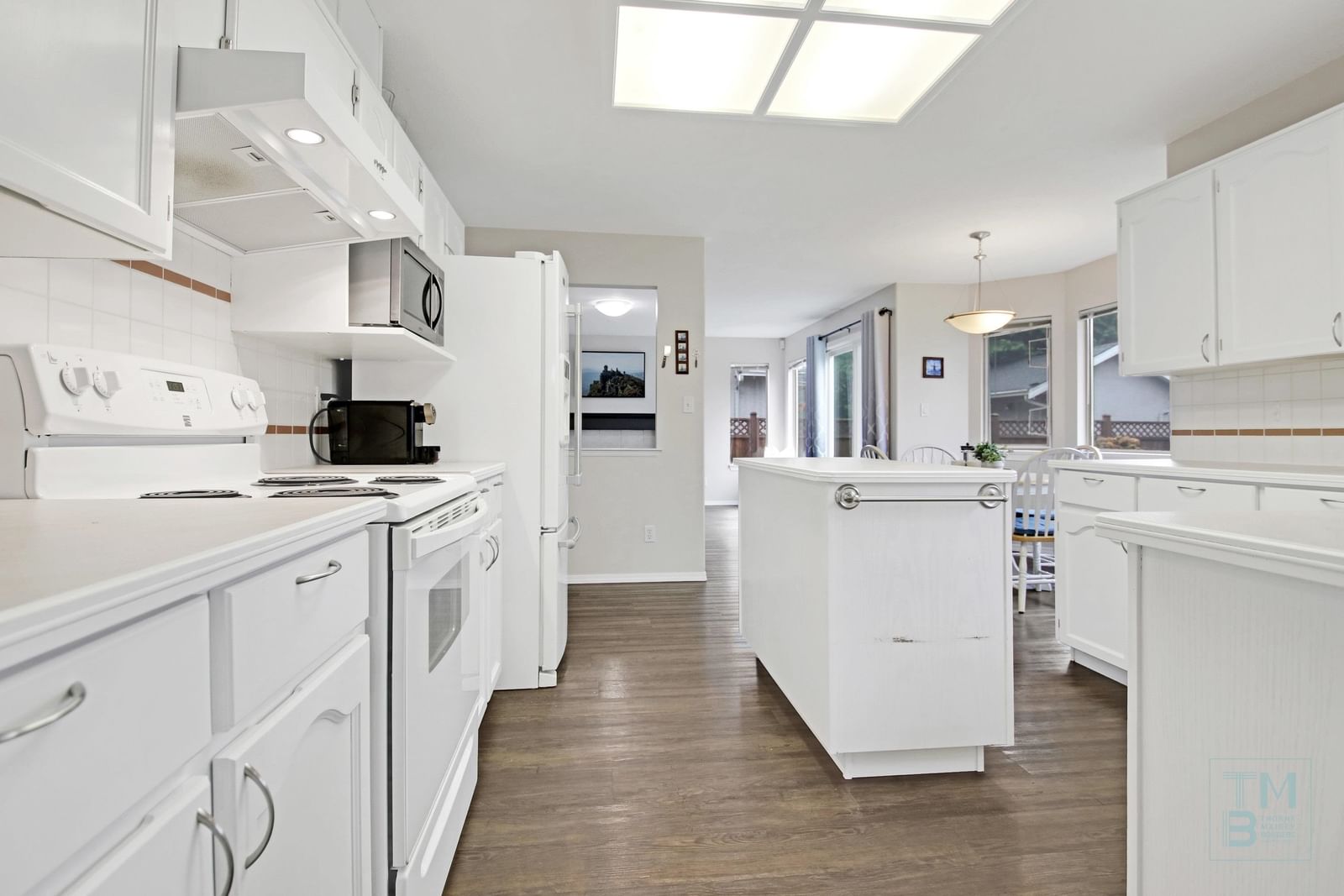 Listing Image 14