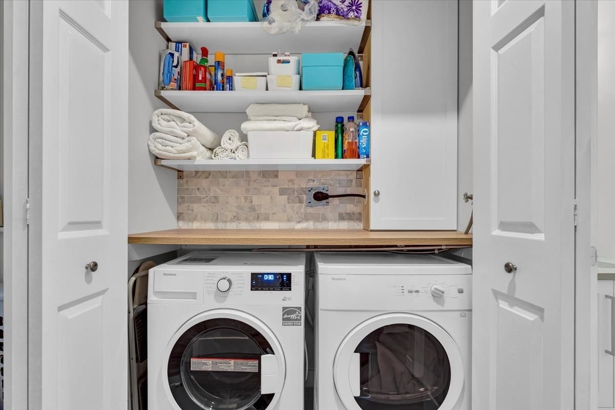 Listing Image 20
