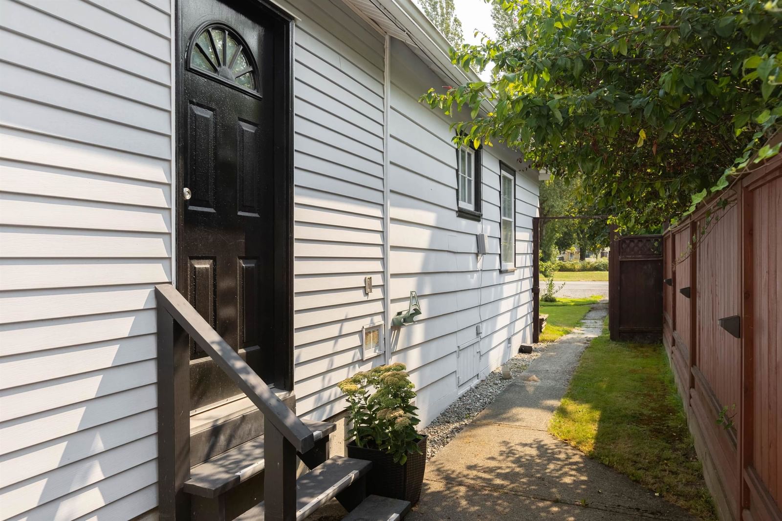 Listing Image 29
