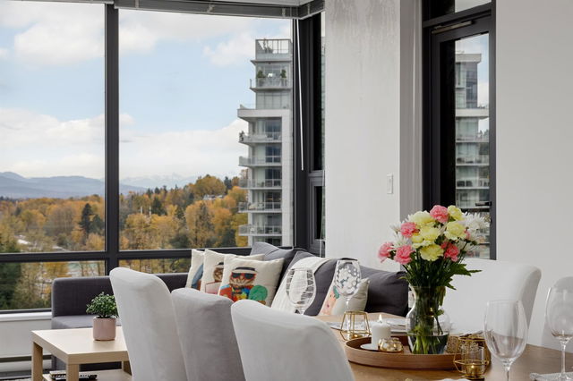 2306 - 301 Capilano Road