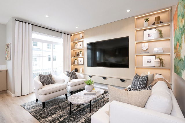 62 - 5311 Admiral Way
