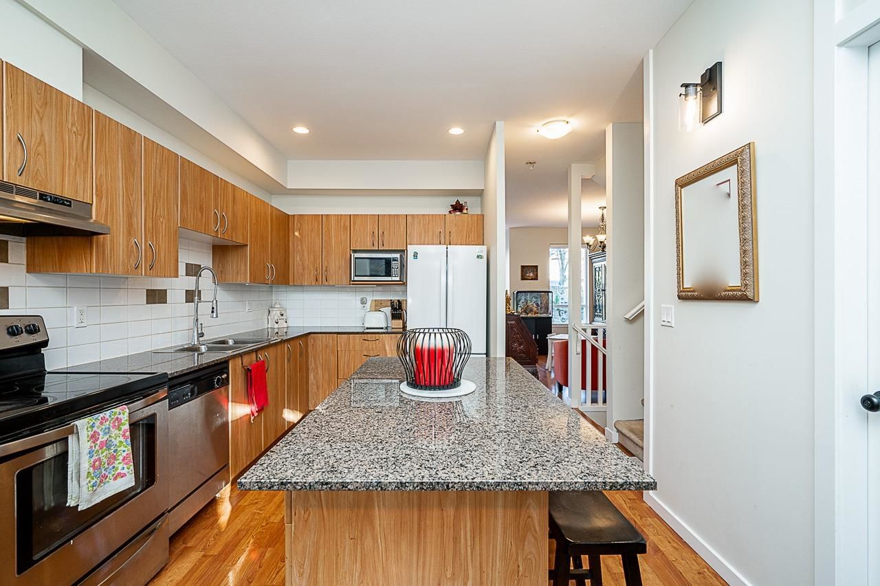 Listing Image 15