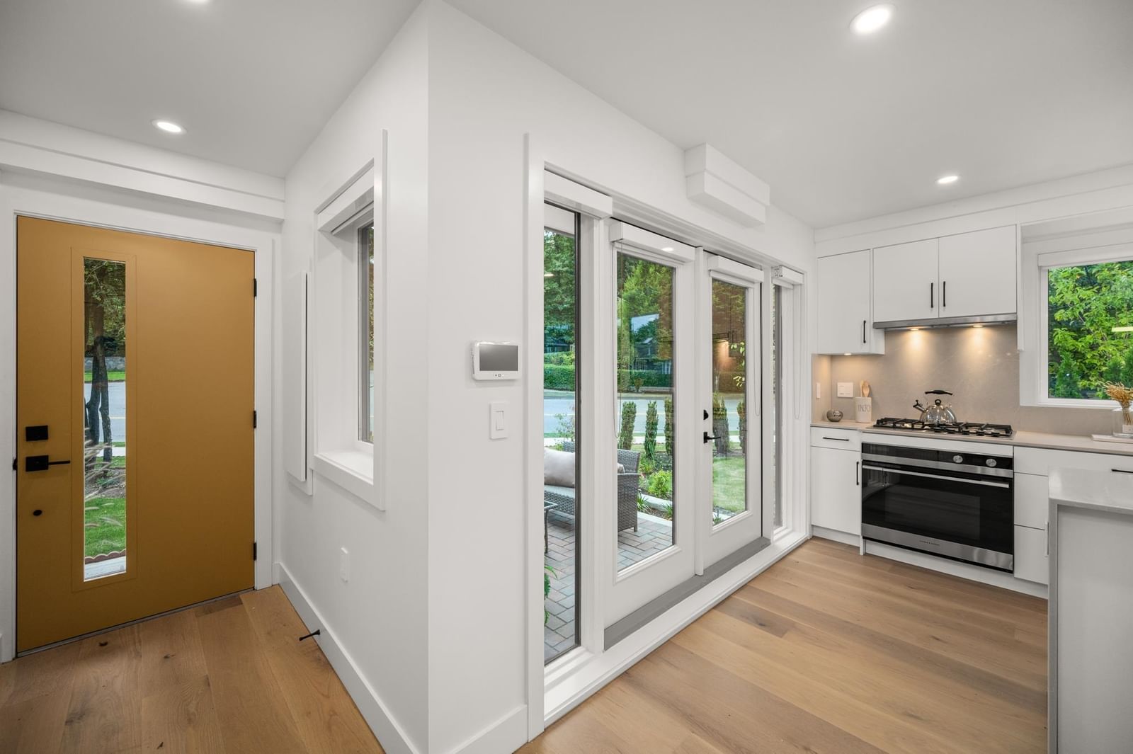 Listing Image 11