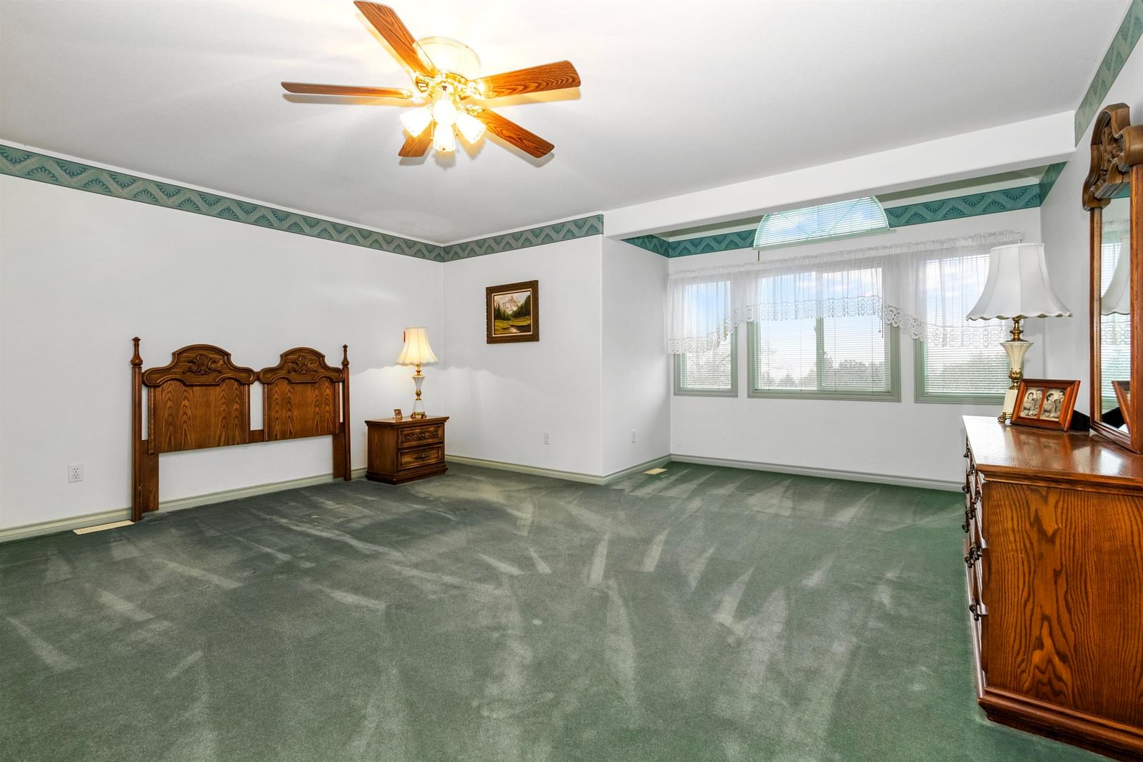 Listing Image 35