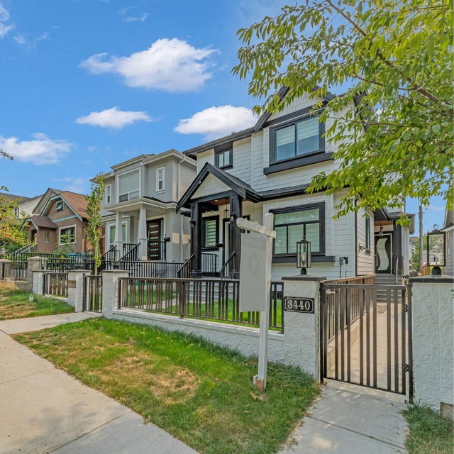 3440 Pandora Street