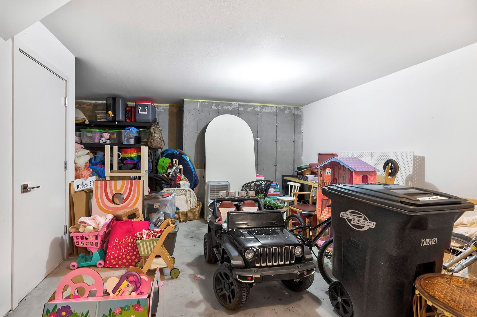 Listing Image 23