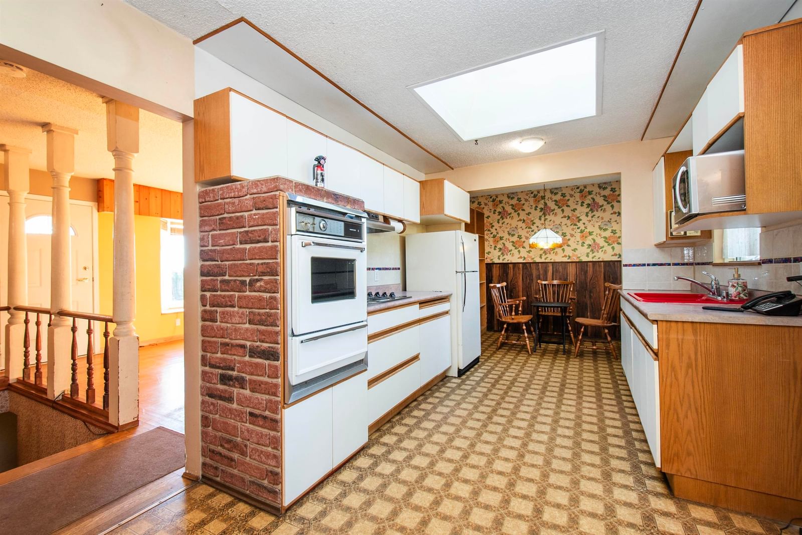 Listing Image 11