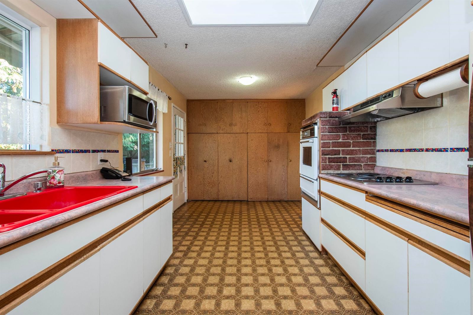 Listing Image 13