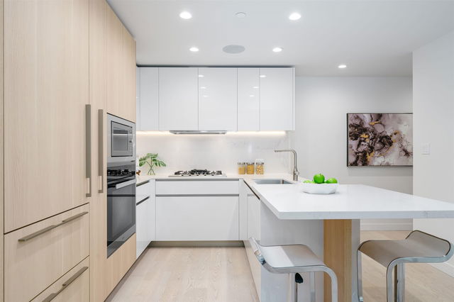 309 - 6811 Pearson Way