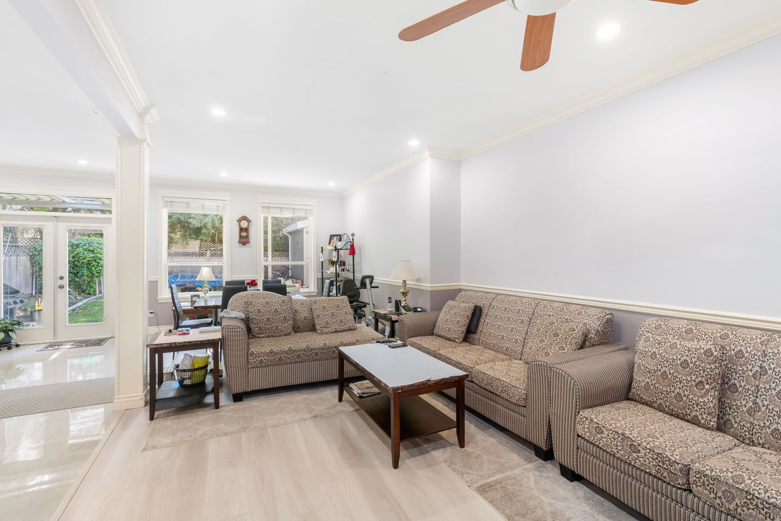 Listing Image 18