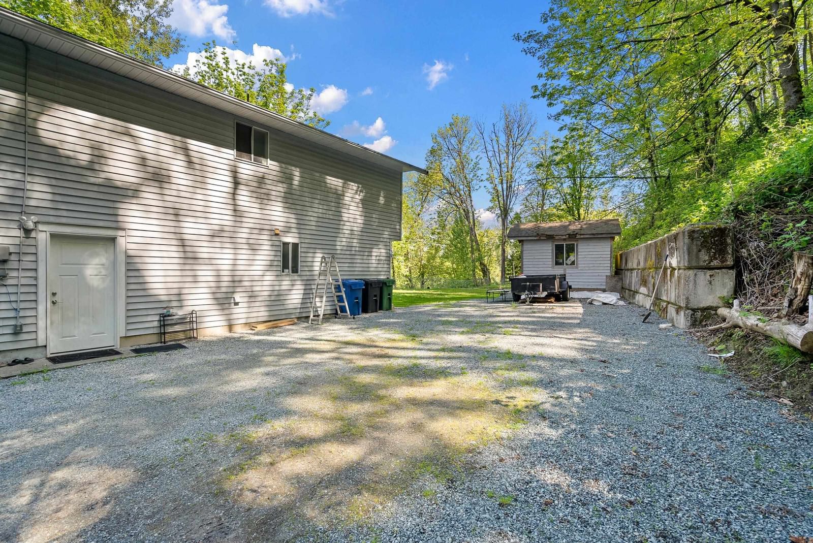 Listing Image 32