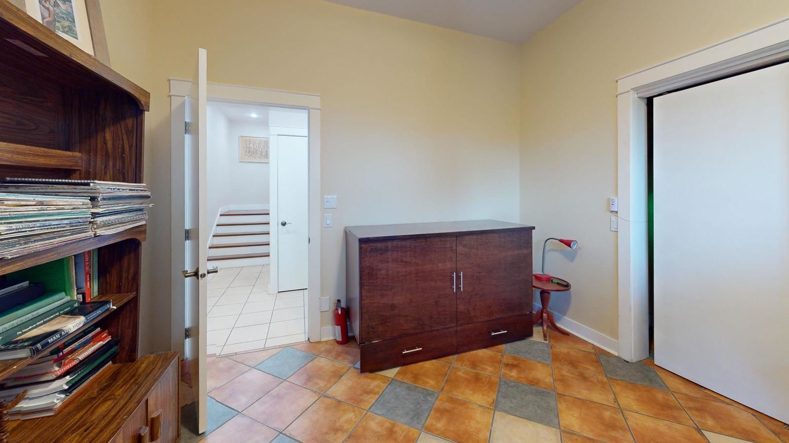 Listing Image 33