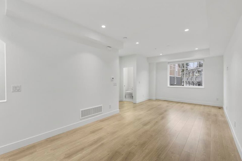 5 - 23108 Lougheed Highway, Maple Ridge, V2X 2W3 | Image 2