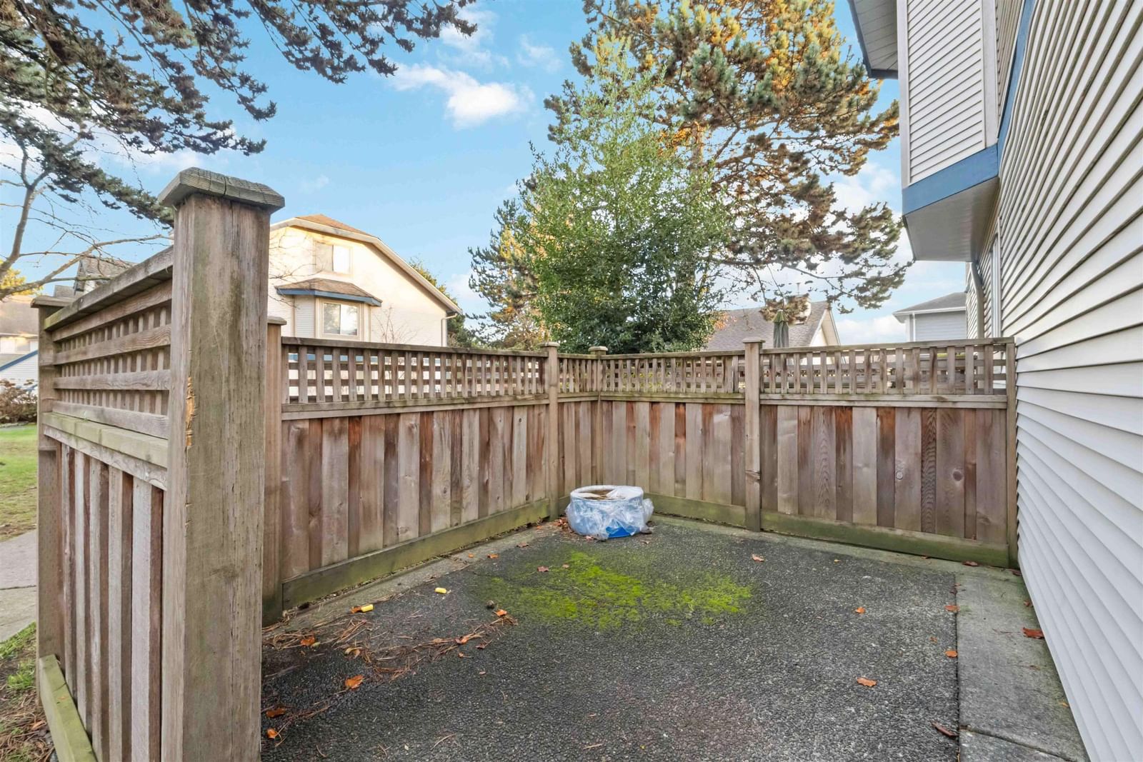 Listing Image 25