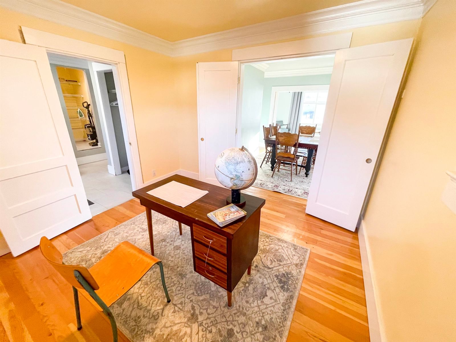 Listing Image 12