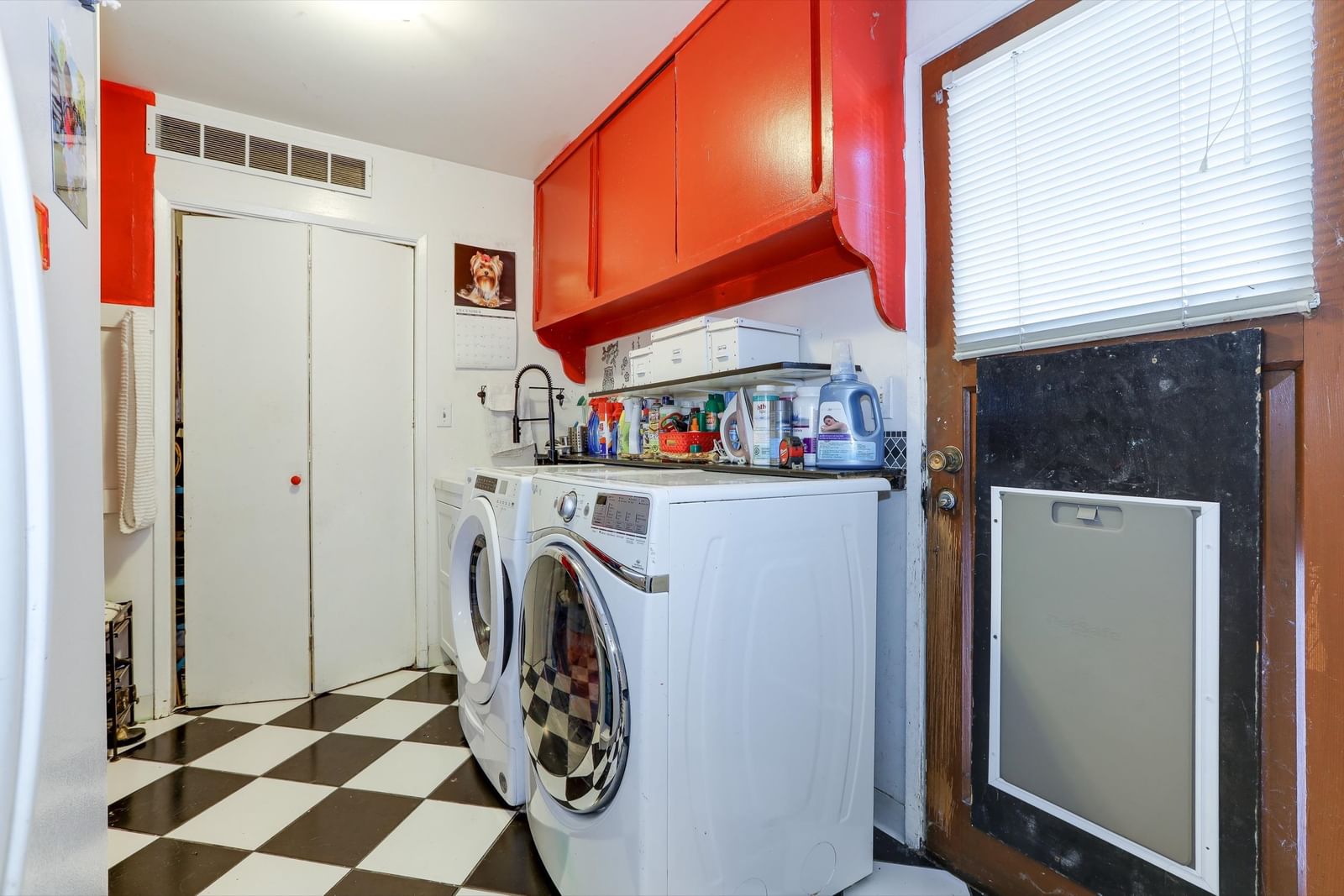 Listing Image 15
