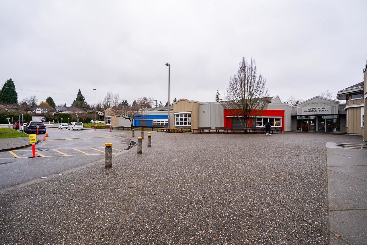 Listing Image 30
