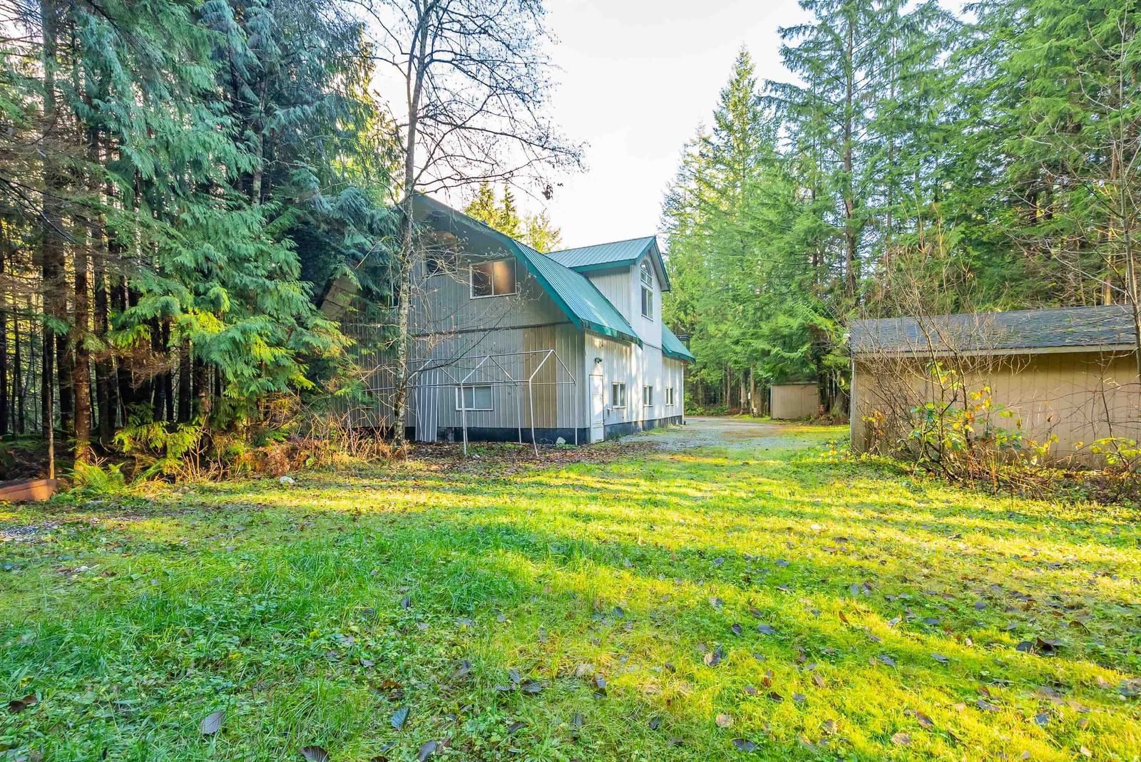 Listing Image 8