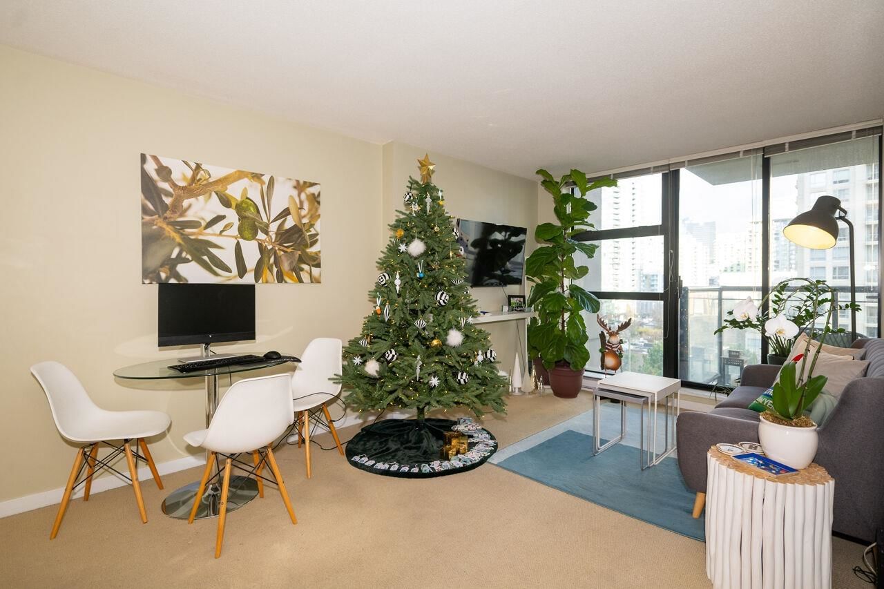 Listing Image 12