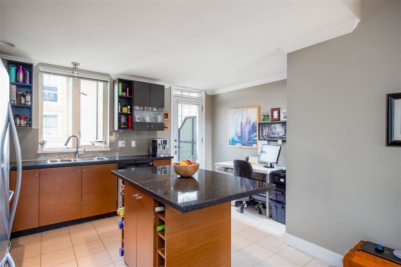 Listing Image 5